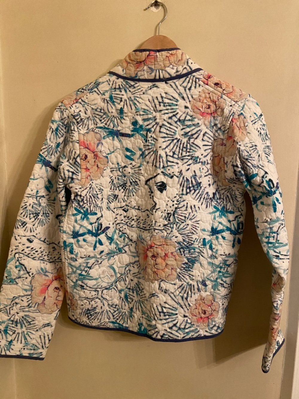 Isabel Marant White Quilted Cotton Floral Open Jacket with Navy Trim - Picture 6 of 10